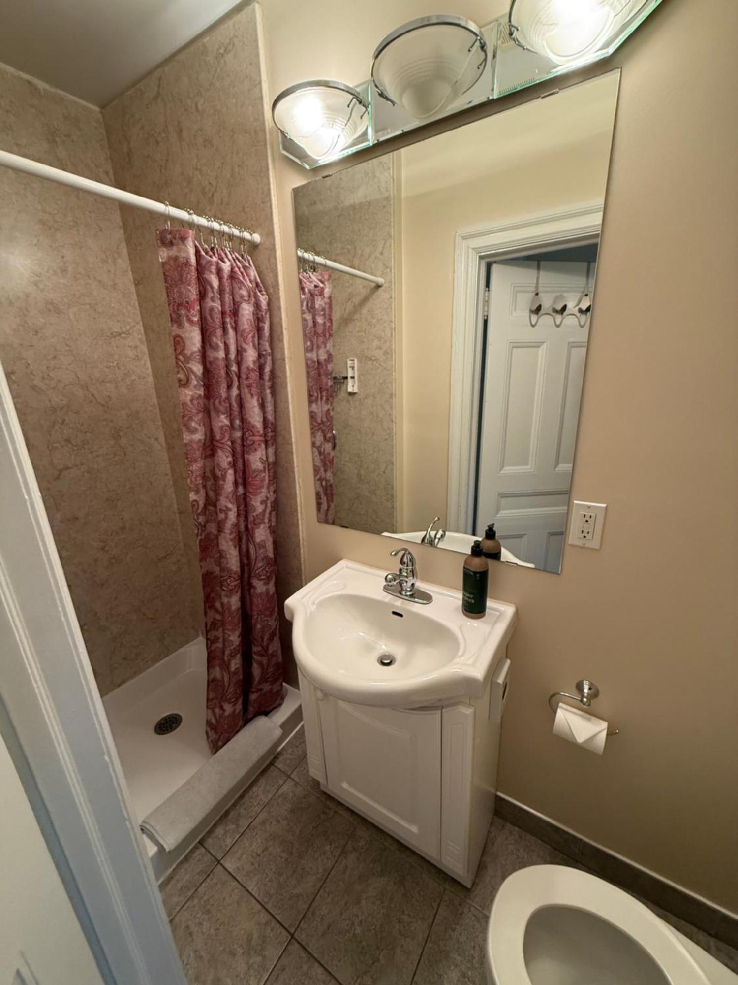 Double Room Private Bathroom