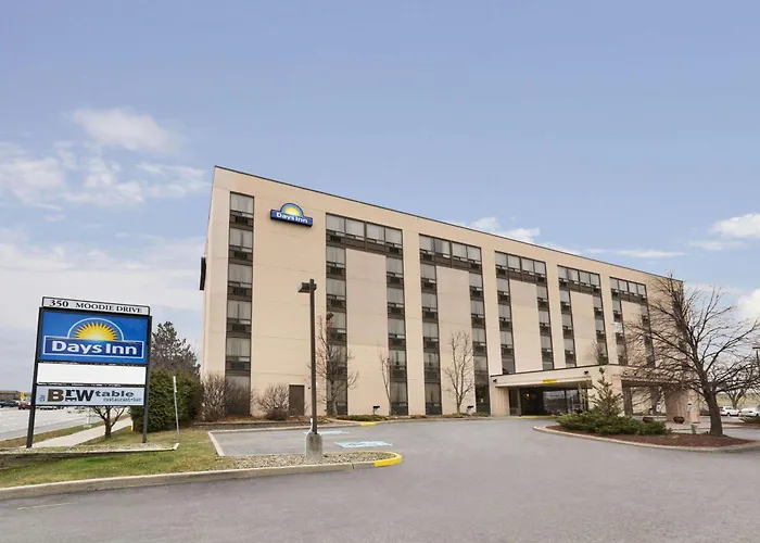 3 star hotel: Days Inn By Wyndham Ottawa West