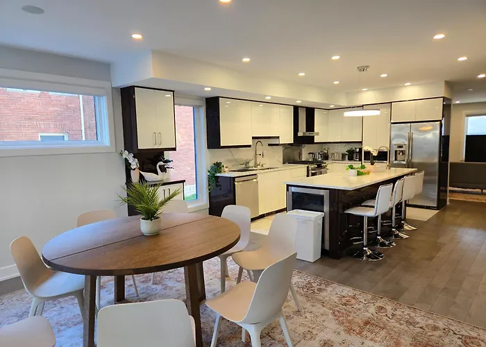 Byward-Market Luxury Guesthouse