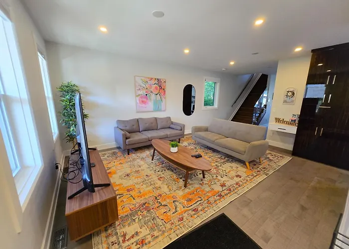 Byward-Market Luxury Guesthouse